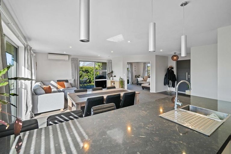 Photo of property in 6 Piper Street, Halswell, Christchurch, 8025