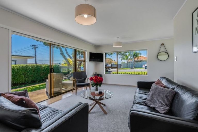 Photo of property in 2/39 Francis Street, Hauraki, Auckland, 0622