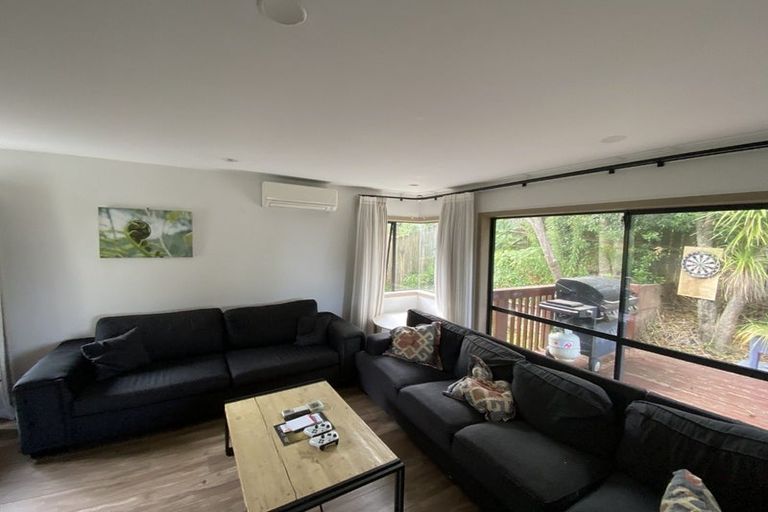 Photo of property in 18 Bush Lane, Northcote Point, Auckland, 0627