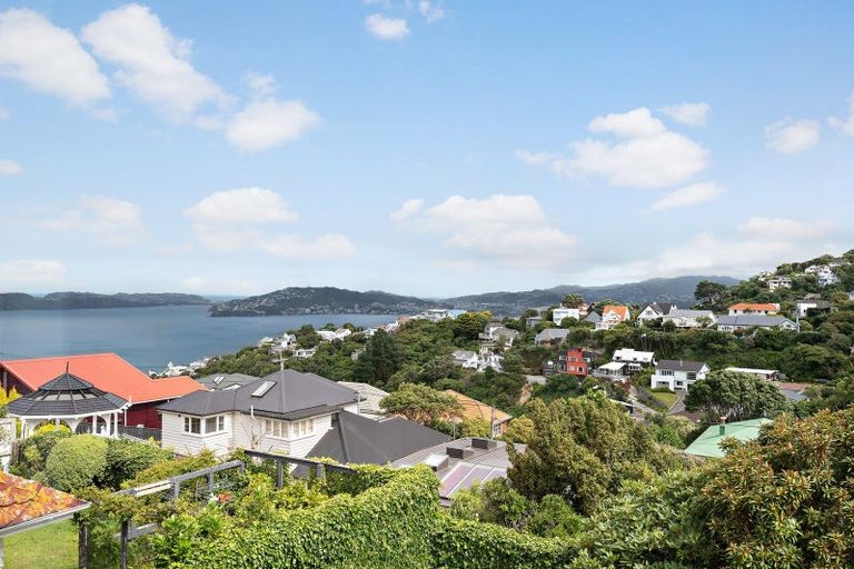 Photo of property in 4 Indus Street, Khandallah, Wellington, 6035