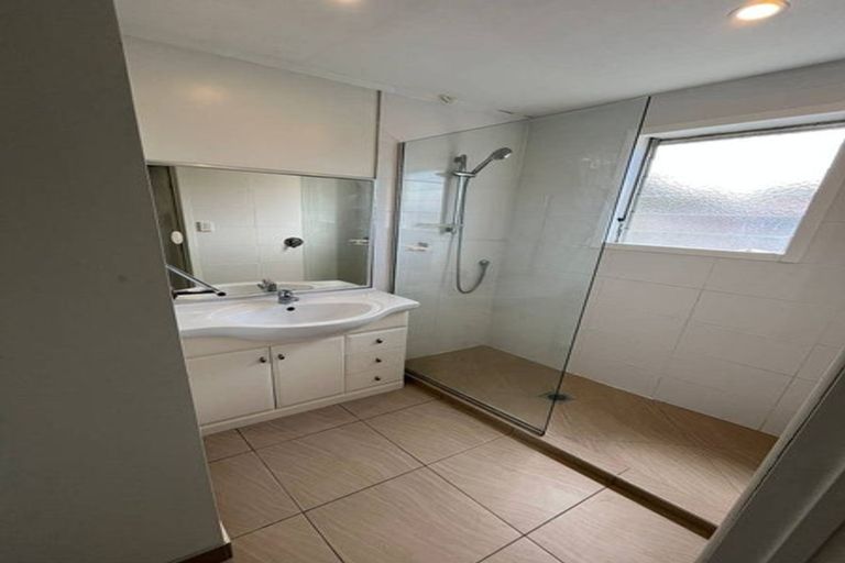 Photo of property in 39 James Laurie Street, Henderson, Auckland, 0612