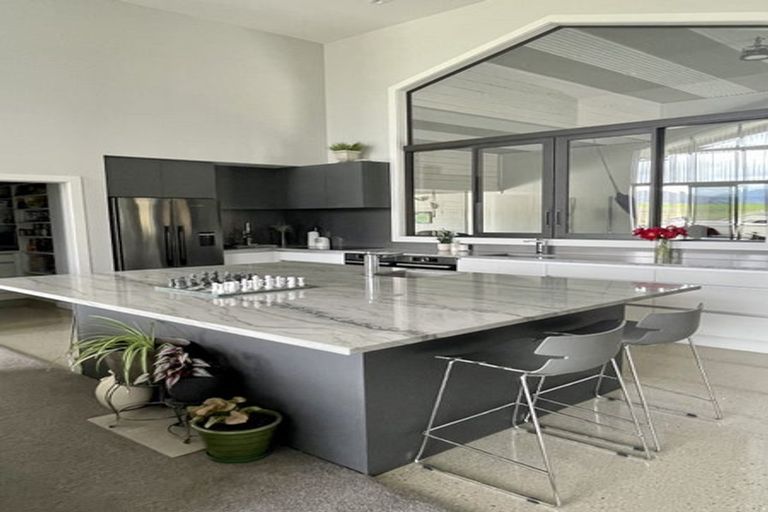 Photo of property in 211 Mcarthur Road, Springvale, Alexandra, 9391