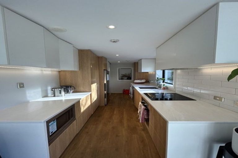 Photo of property in 2/18 Carlton Mill Road, Merivale, Christchurch, 8014