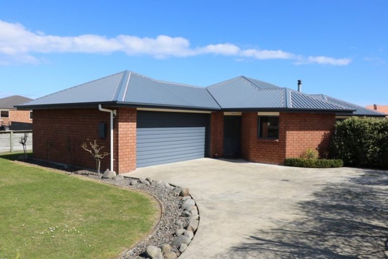 Photo of property in 1 Forbes Road, Foxton Beach, Foxton, 4815