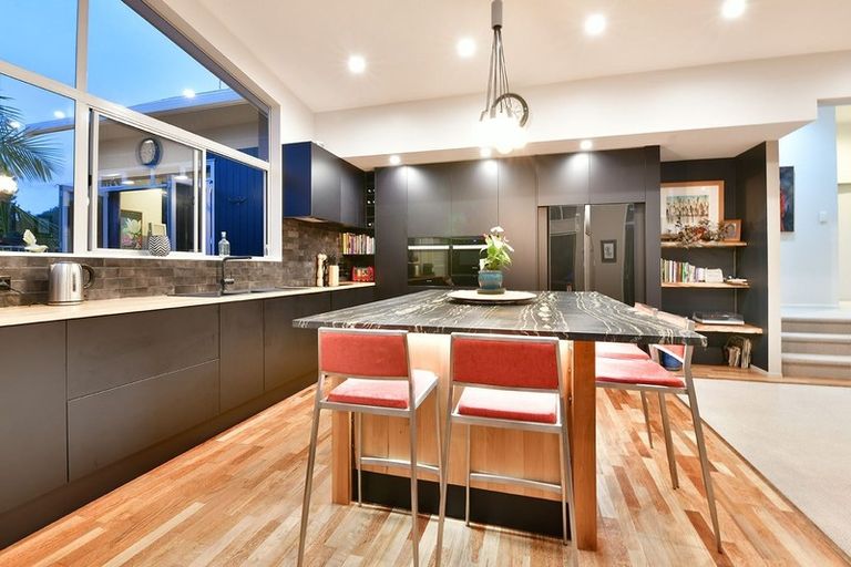 Photo of property in 84a Scott Road, Stanmore Bay, Whangaparaoa, 0932