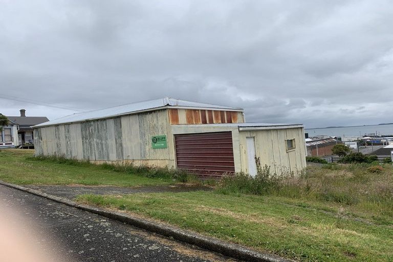 Photo of property in 40 Lee Street, Bluff, 9814