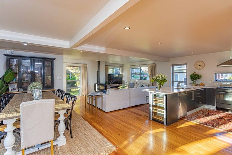 Photo of property in 27 Kent Road, Saint Johns Hill, Whanganui, 4501