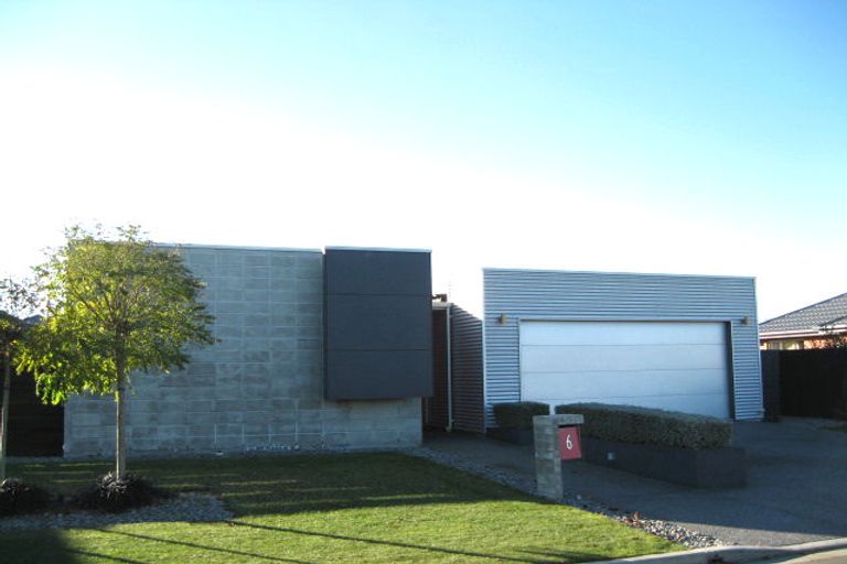 Photo of property in 6 Providence Place, Redwood, Christchurch, 8051