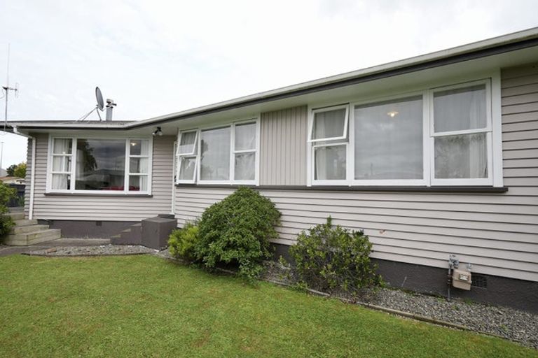 Photo of property in 28 Kaituna Street, Milson, Palmerston North, 4414
