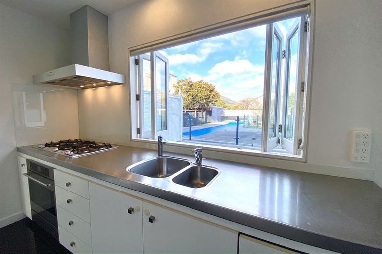Photo of property in 100 Esplanade, Sumner, Christchurch, 8081