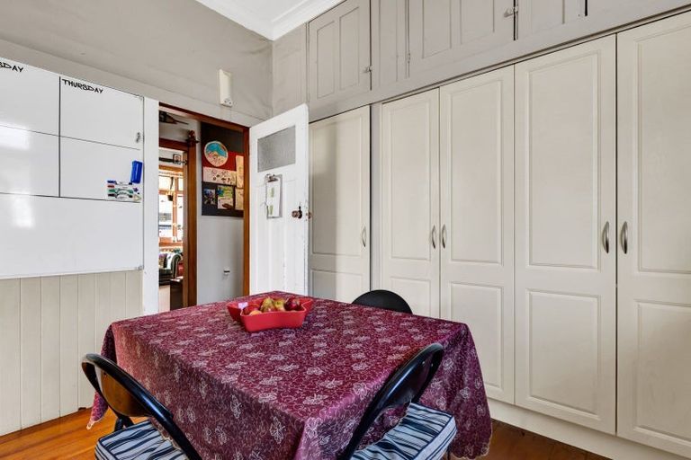 Photo of property in 72 Barrett Street, Westown, New Plymouth, 4310