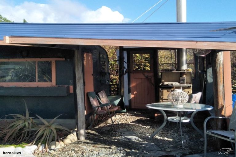 Photo of property in 25 Main Rd Ngakawau, Ngakawau, 7824