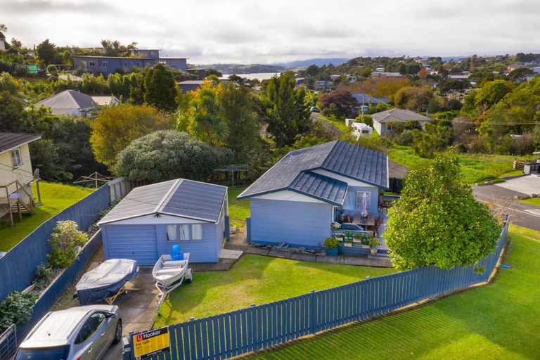 Photo of property in 19 Simon Road, Raglan, 3225