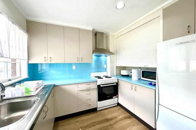 Photo of property in 1/51 Stanniland Street, Sunnyhills, Auckland, 2010