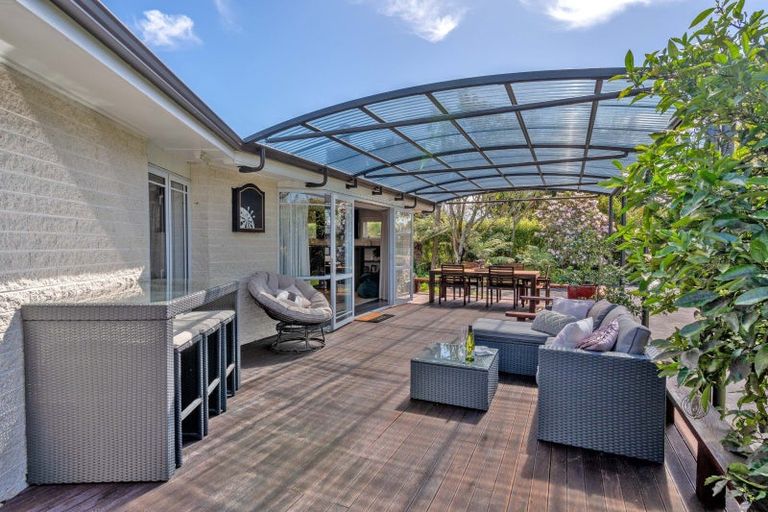 Photo of property in 72 Kuratawhiti Street, Greytown, 5712