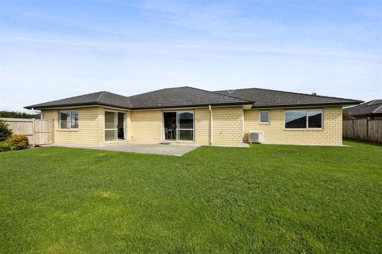 Photo of property in 11 Rawiri Drive, Bell Block, New Plymouth, 4312