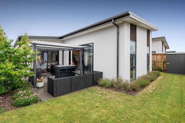 Photo of property in 9 Coney Place, Rolleston, 7614