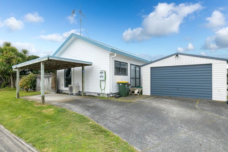 Photo of property in 18 Penney Green, Nawton, Hamilton, 3200