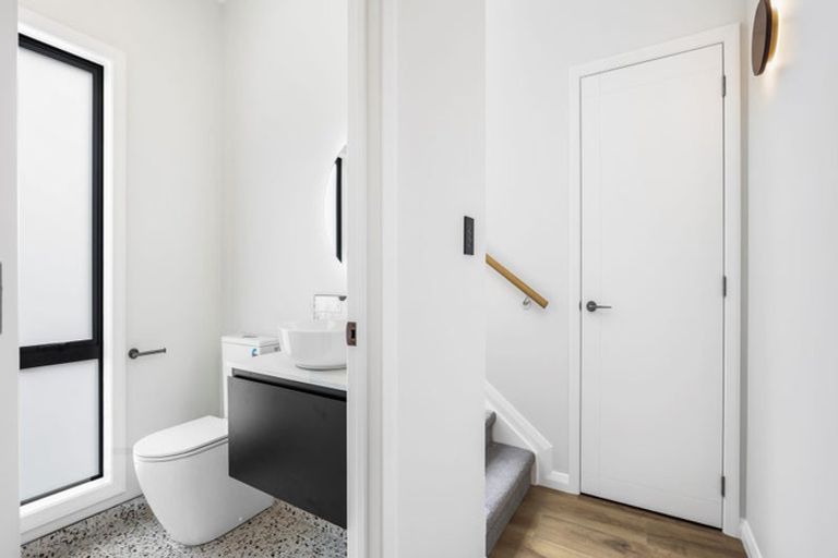 Photo of property in 3/64 Banbury Crescent, Fairfield, Hamilton, 3214