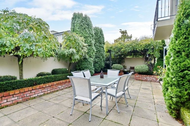 Photo of property in 3/104 Papanui Road, Merivale, Christchurch, 8014