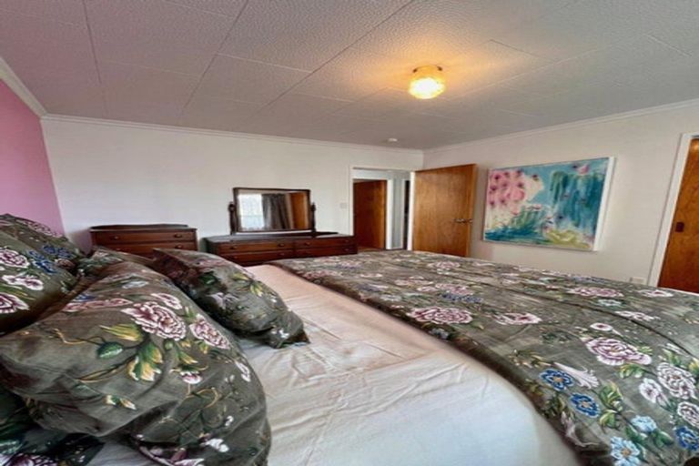 Photo of property in 343 Devon Street West, New Plymouth, 4310