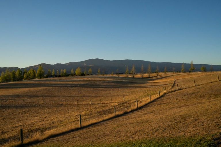 Photo of property in 309 Golden Road, Springvale, Alexandra, 9393