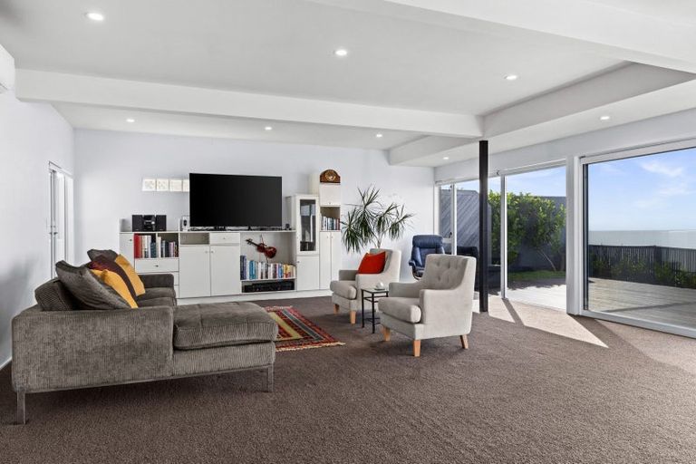 Photo of property in 132 Priestley Terrace, Bluff Hill, Napier, 4110