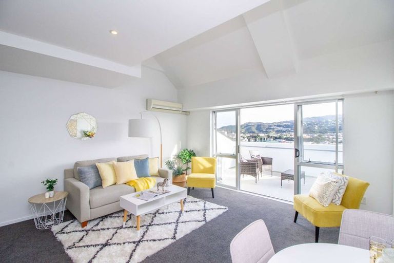 Photo of property in Coromandel Heights, 3/111 Coromandel Street, Newtown, Wellington, 6021