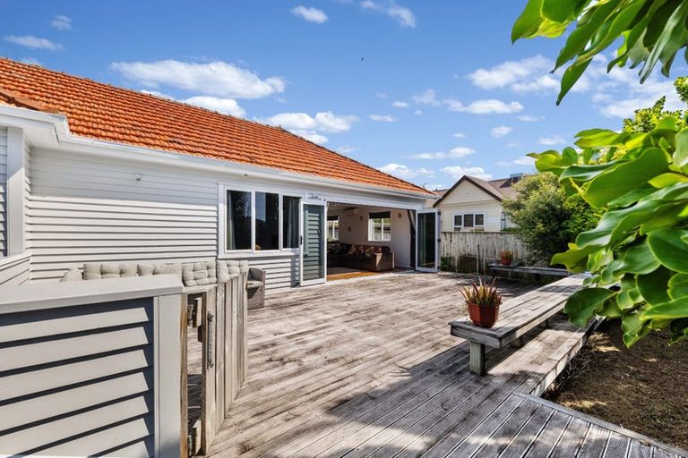 Photo of property in 171 Powderham Street, New Plymouth, 4310