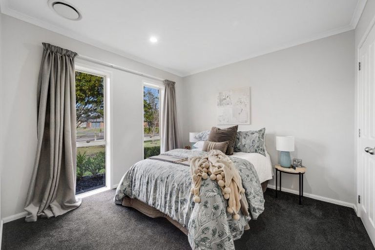 Photo of property in 6 Shrule Place, East Tamaki, Auckland, 2013