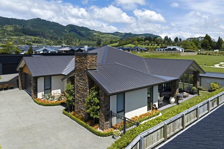 Photo of property in 114 Bateup Road, Hope, Richmond, 7020