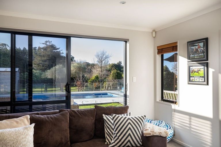 Photo of property in 395 Manutahi Road, Lepperton, New Plymouth, 4373