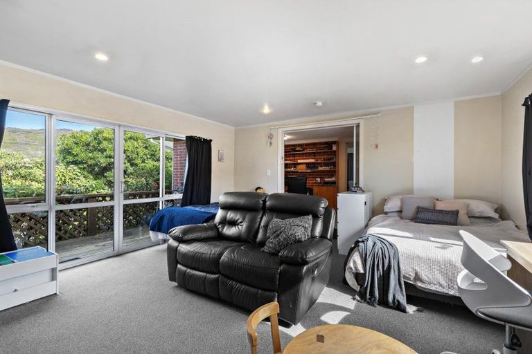Photo of property in 12 Newcastle Street, Clyde, 9330