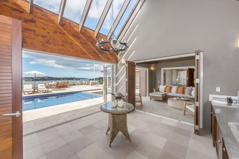 Photo of property in 410 Pukapuka Road, Pohuehue, Warkworth, 0983