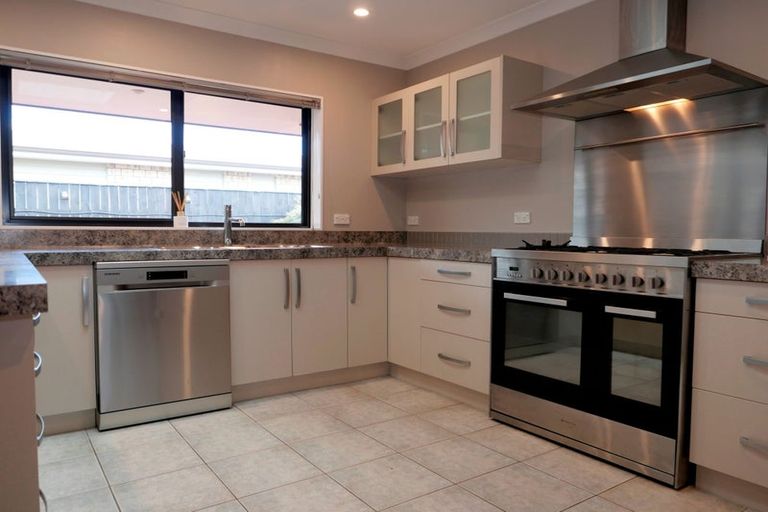 Photo of property in 6 Trusham Court, Paraparaumu, 5032