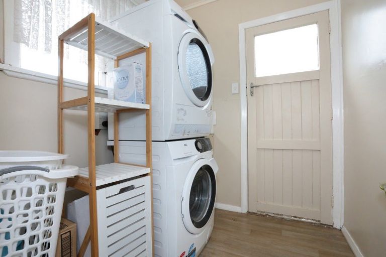 Photo of property in 12 Pharazyn Street, Feilding, 4702