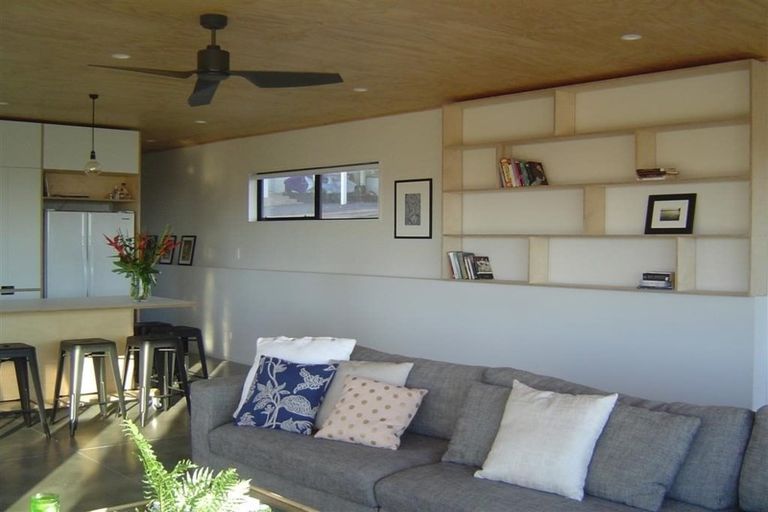 Photo of property in 26 Surf Road, Stanmore Bay, Whangaparaoa, 0932