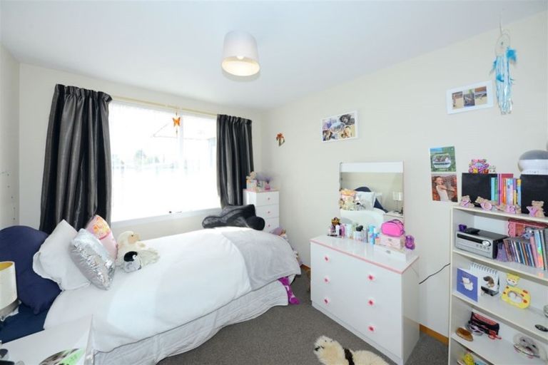 Photo of property in 1/29a Wainoni Road, Wainoni, Christchurch, 8061