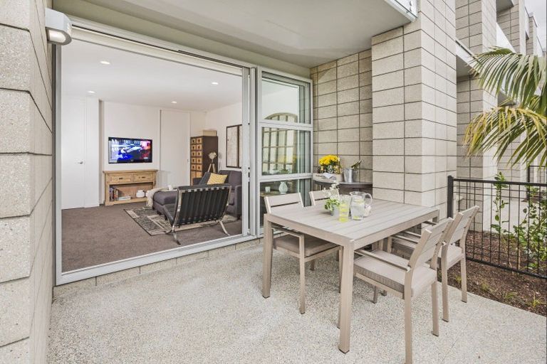 Photo of property in 7 Bickerton Way, Flat Bush, Auckland, 2019