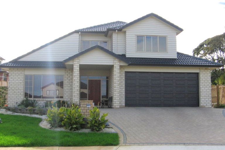 Photo of property in 10 Dunoon Close, Flat Bush, Auckland, 2016