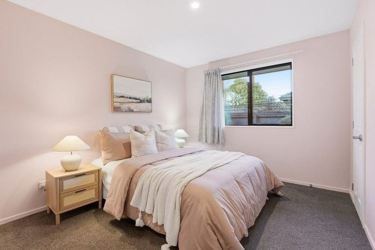 Photo of property in 1/137 Maidstone Road, Ilam, Christchurch, 8041