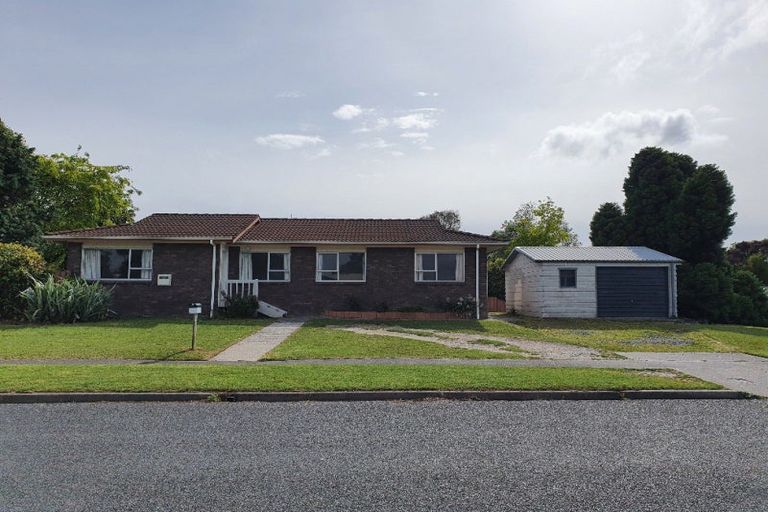 Photo of property in 14 Garland Drive, St Andrews, Hamilton, 3200