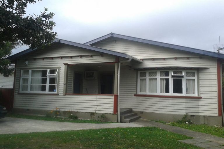 Photo of property in 49 Cambridge Terrace, Waiwhetu, Lower Hutt, 5010