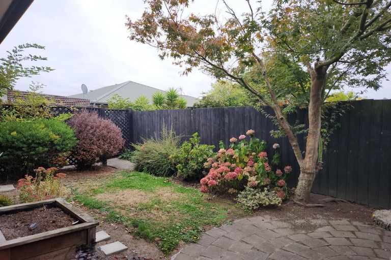 Photo of property in 2/15 Suva Street, Upper Riccarton, Christchurch, 8041