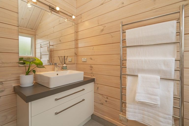 Photo of property in 102 Bond Road, Whangamata, 3620