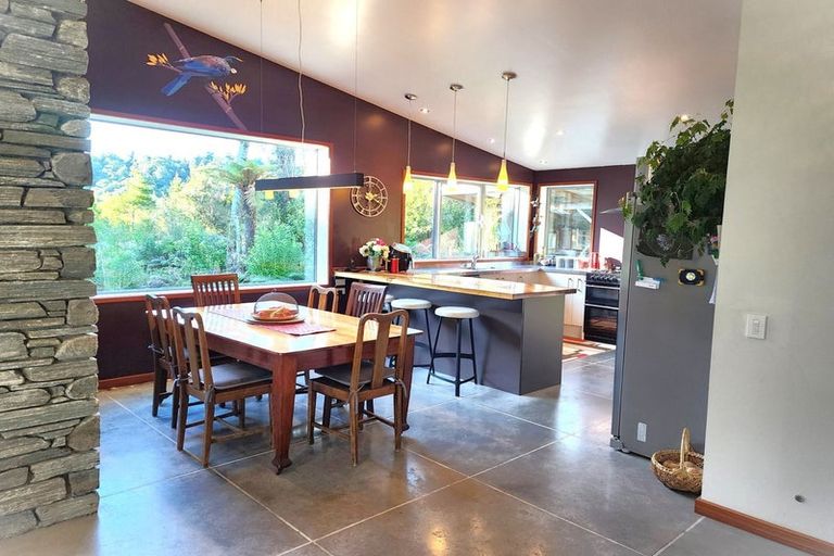 Photo of property in 572 Rutherglen Road, Marsden, Greymouth, 7872