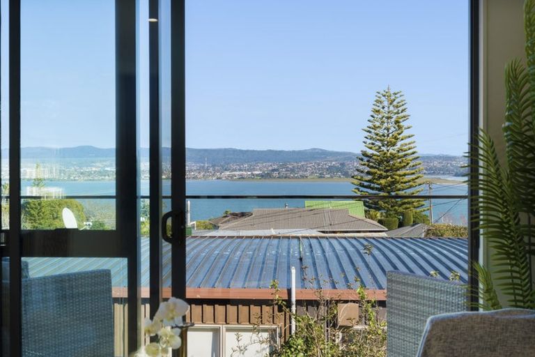 Photo of property in 8b Hadfield Street, Beach Haven, Auckland, 0626