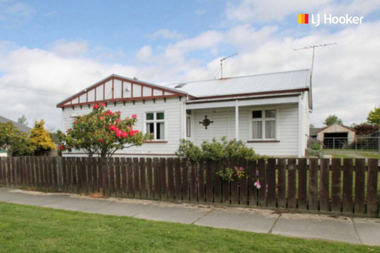 Photo of property in 60 Johnson Street, Milton, 9220