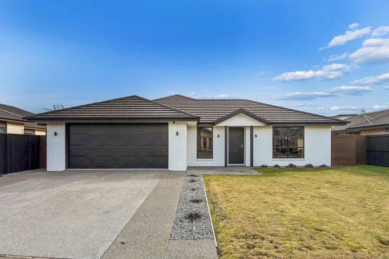 Photo of property in 5a Ballinger Place, Kaiapoi, 7630