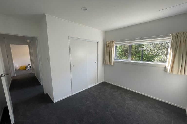 Photo of property in 1/69 Simla Crescent, Khandallah, Wellington, 6035